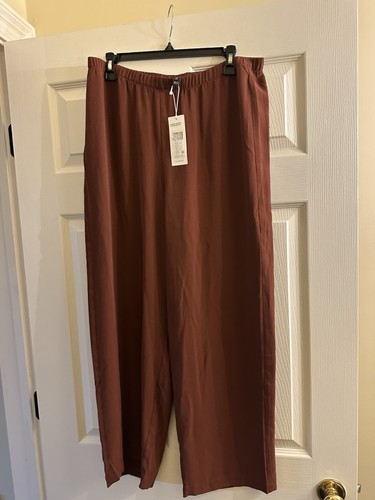 Nuovi pantaloni alla - , caviglia