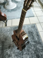 vendo chitarra classica Alhambra