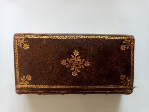 Libro antico religioso
