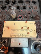 AZ1 Philips Triotron Radio