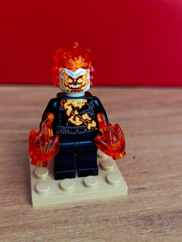 Lego super hero minifigure - hero,