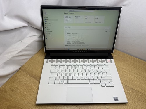 Alienware m15 computer - r4,