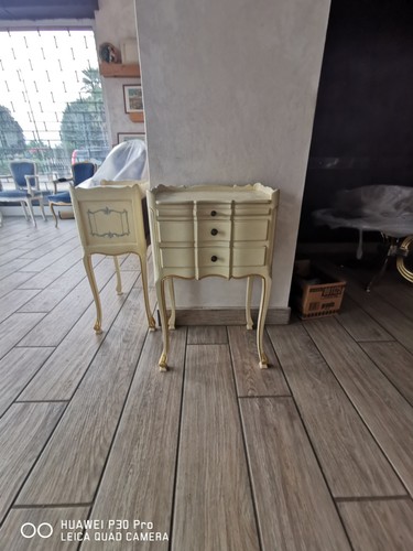 Coppia comodini francesi - di, di