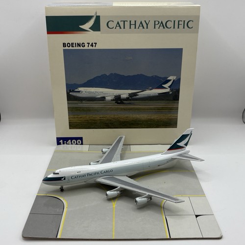 Blue box cathay pacific - blue,