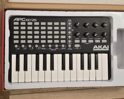 Akai apc key - -, live
