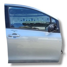 PORTIERA ANTERIORE DESTRA PER TOYOTA Yaris Serie 670010D170 1NDTV (05>08)
