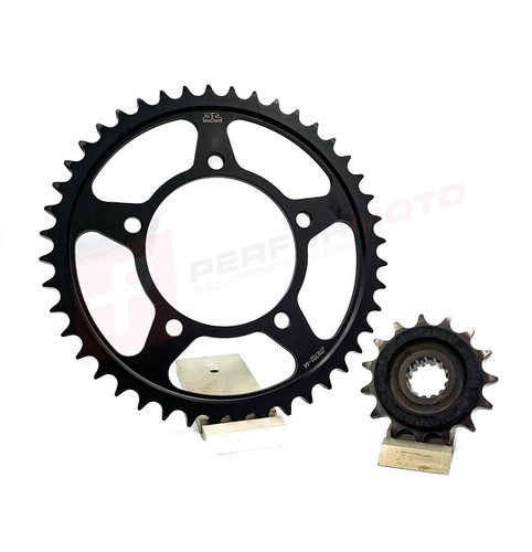 Set pignoni anteriori - , e