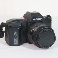 Yashica 200-AF fotocamera
