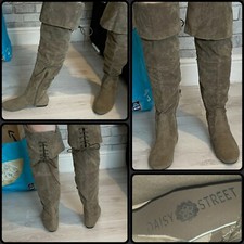 Stivali piatti taupe suade - taupe,