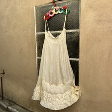 Antico abito edoardiano in