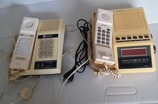 2 VECCHI TELEFONI DA SCRIVANIA - VINTAGE
