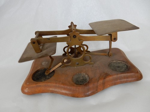 Edwardian postal scales - scales, to