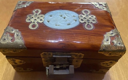 Antico portagioie cinese