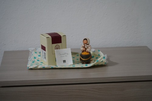 Thun donna con paiolo presepe - thun,