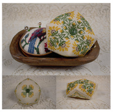 Pizzo Girasole Biscornu ~