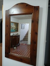 specchio con cornice in legno