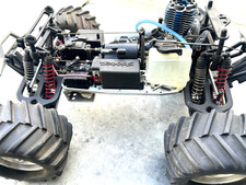 traxxas t-maxx 3.3 4x4 nitro