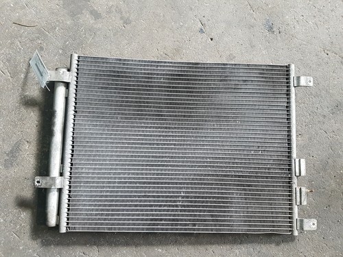 Radiatore condensatore c - condensatore, a/c