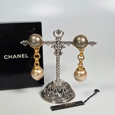 Orecchini pendenti perle finte