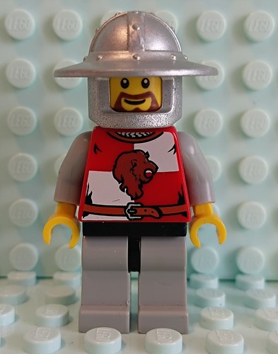 Lego lion knight minifigure - lion,