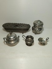 Lotto oggetti in peltro, CON