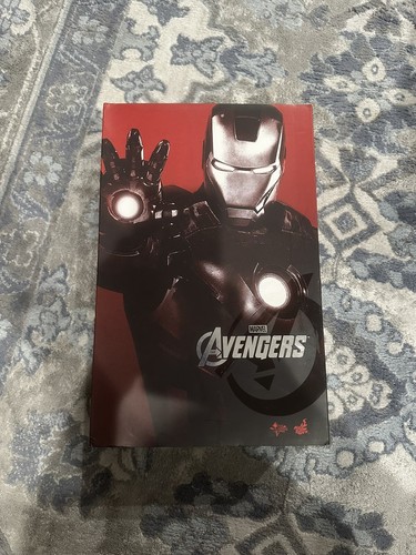Hot toys modellino iron - hot, man