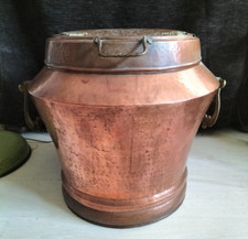 Antico contenitore per Legna In Rame Martellato a Mano e Maniglioni in Ottone