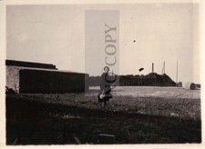 FOTO 1927 - SIGNORA IN POSA ZONA CAVALCAVIA FERROVIA ALESSANDRIA 