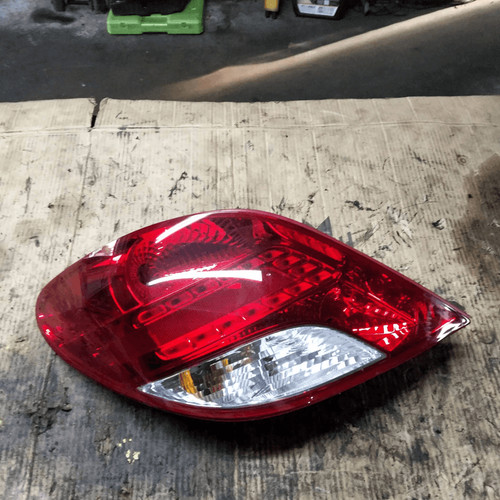 6350hq fanale post peugeot - sx,
