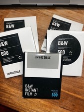 POLAROID IMPOSSIBLE ROUND +