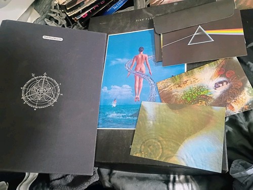Pink floyd shine box with - on,