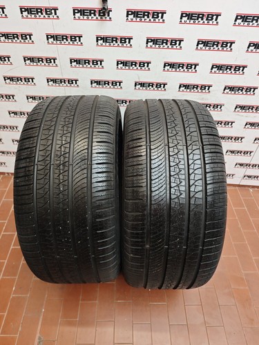 Due pneumatici quattro - pneumatici,