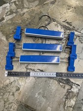 50 GRUCCE PINZE RUBUSTO APPENDIABITI STAMPELLE  PER CAPI DEI BAMBINI LOTTO STOCK