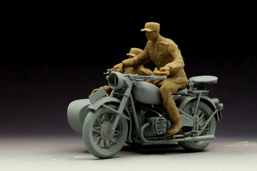 Soldatino cinese motociclista