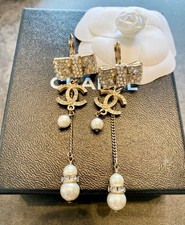 Orecchini lunghi CHANEL nastro