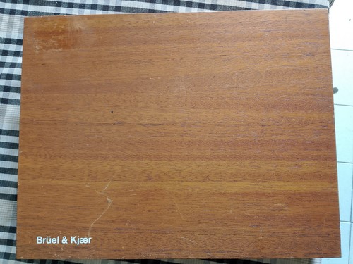 0150 bruel kjaer mahogany - ke,