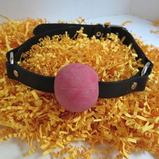Gag in pelle, palla di gomma
