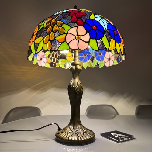 Bellissima lampada tavolo - bellissima, da