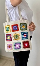 Borsa all'uncinetto quadrata