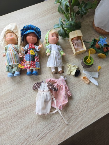 Knickerbocker holly hobby doll