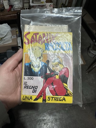 Satanik raccolta con adesivi - con,