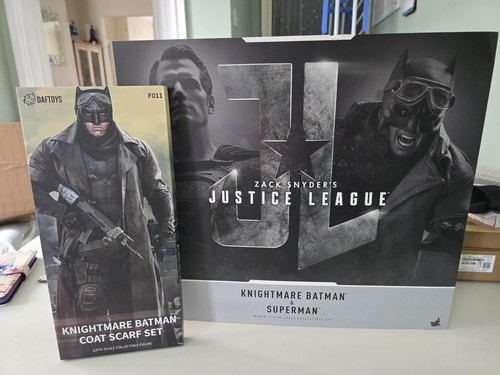 Hot toys knightmare - toys,