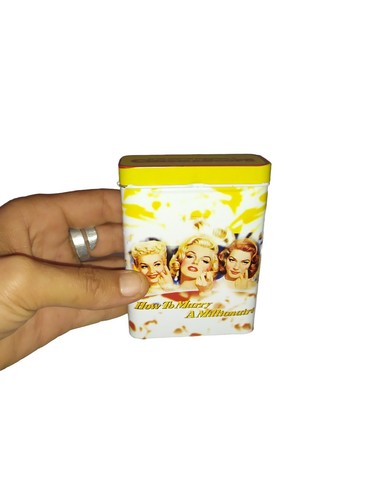Scatola con vecchia - con,