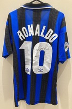 Maglia Inter Milan firmata a