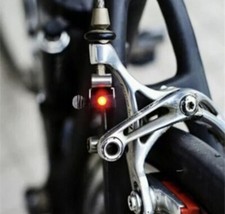 LUCE LED STOP POSTERIORE SI ACCENDE QUANDO SI FRENA MTB BICICLETTA FRENO BICI