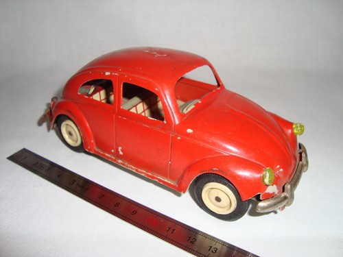 Rara automobile giocattolo - rara,