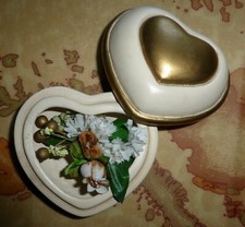 THUN - Scatolina Portagioie a Forma di Cuore con Bouquet di Fiori - cm 10