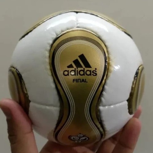 Adidas mini teamgeist berlin - adidas,