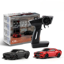 Auto radiocomandata da strada