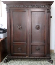 211004 Armadio umbertino a due ante. Fine Ottocento